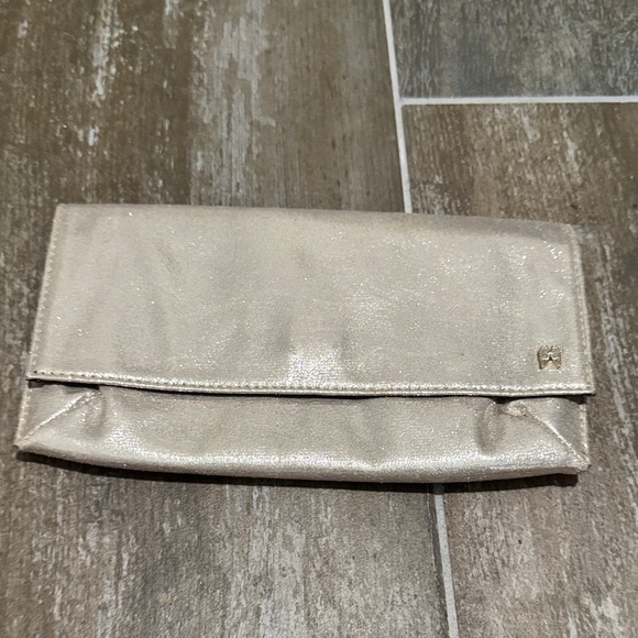 Victoria's Secret Shimmering Silver Clutch aka hot tool bag - Picture 1 of 10